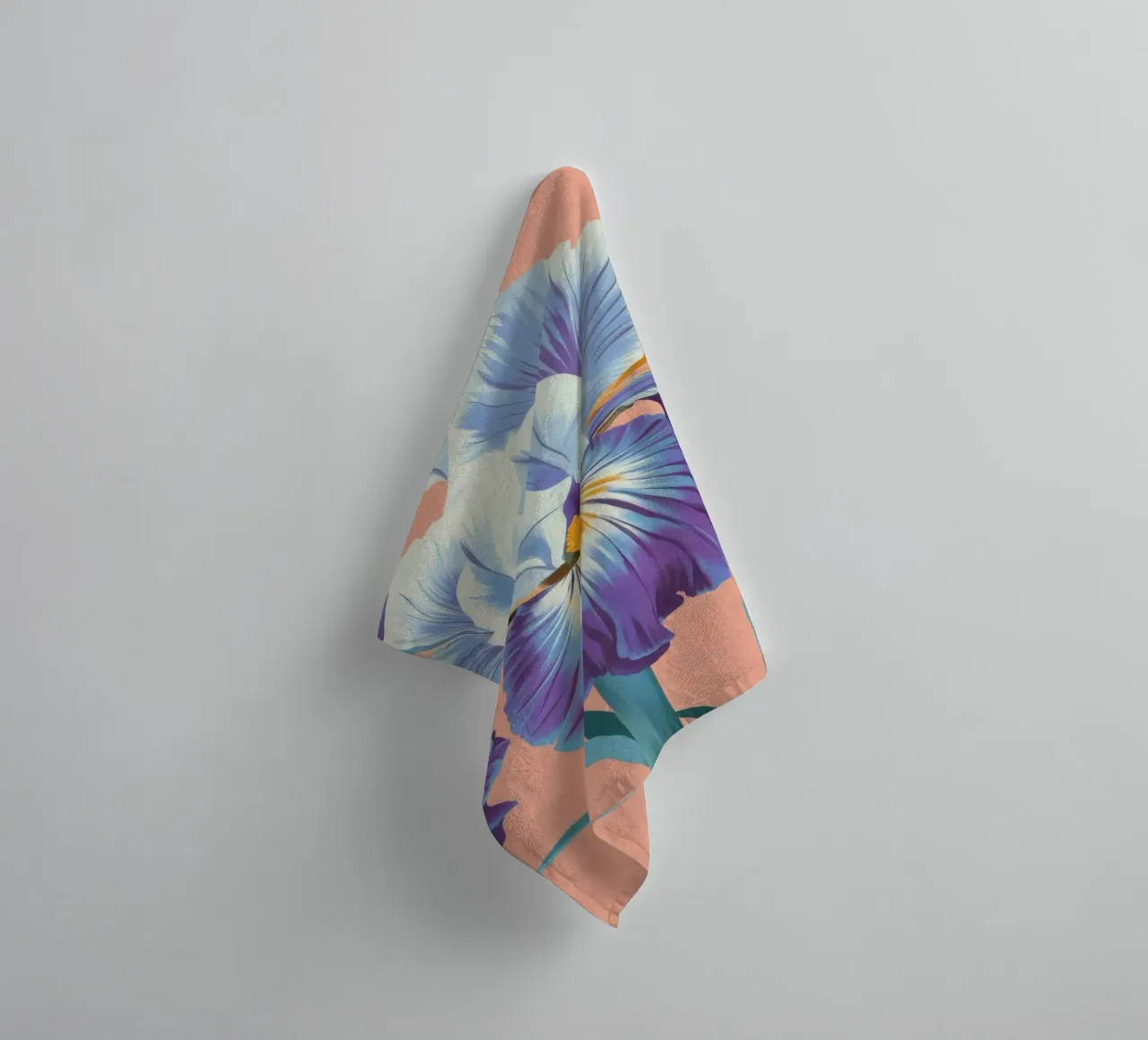 Iris Bloom Majesty asciugamano da bagno da Lumie Layers