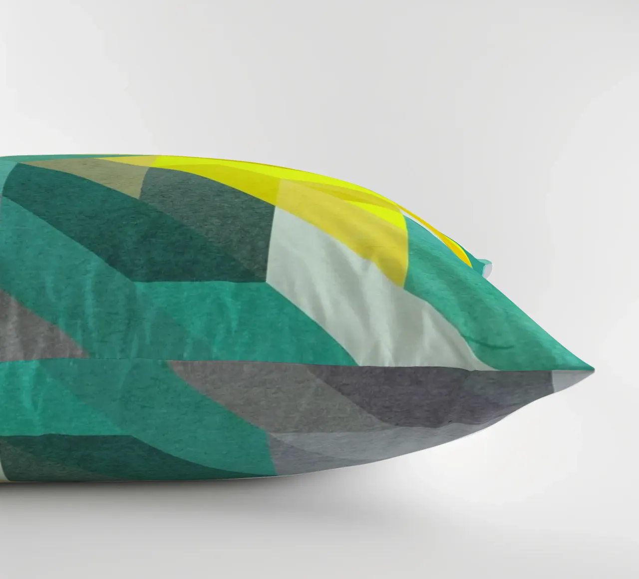 With nothing left to hide kussen van Three Of The Possessed