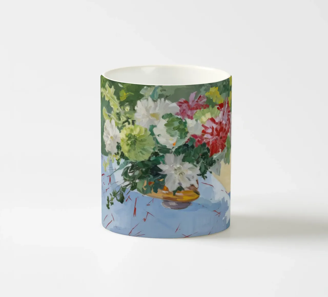 Armonia di petali d'avorio tazza in ceramica da Radiance Landscape