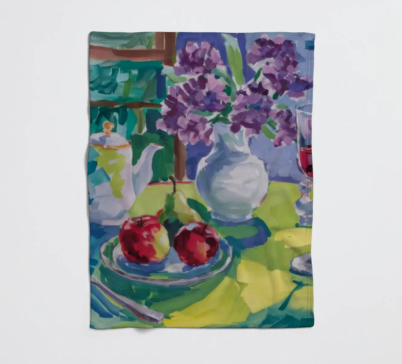 Teiera d'argento a riposo coperta in pile da Radiance Landscape