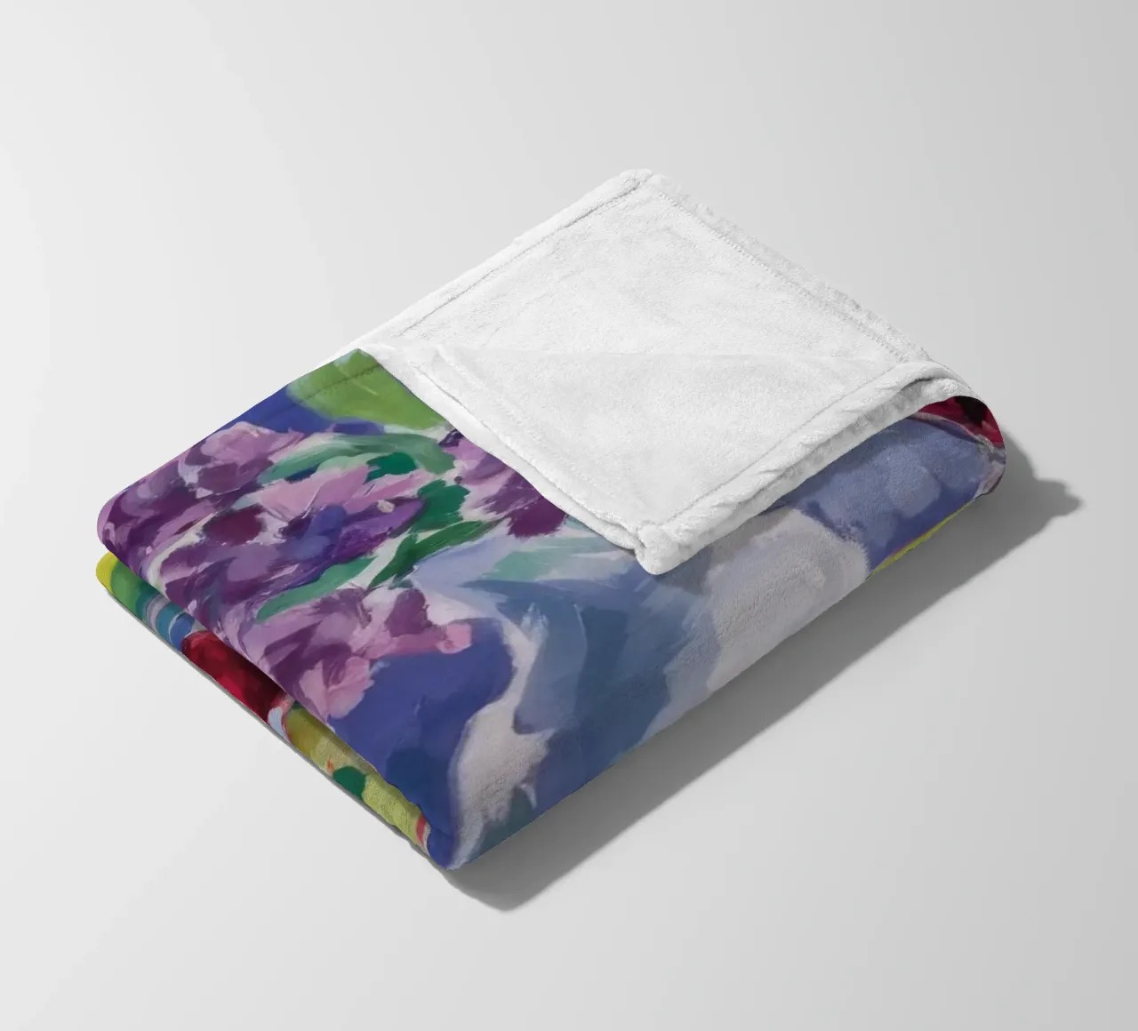 Teiera d'argento a riposo coperta in pile da Radiance Landscape