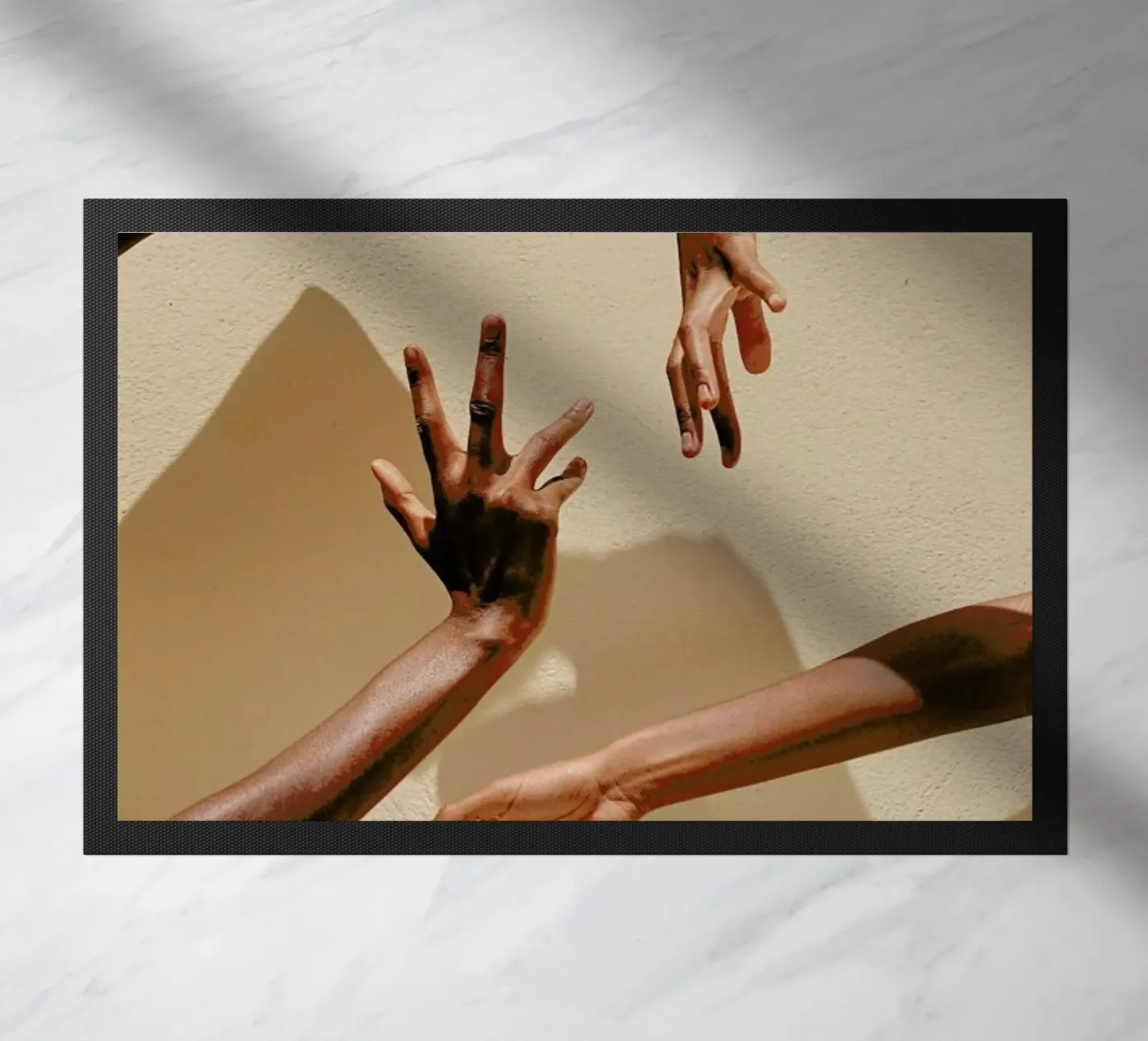 Hands in Motion deurmat van EyeEm Mobile GmbH