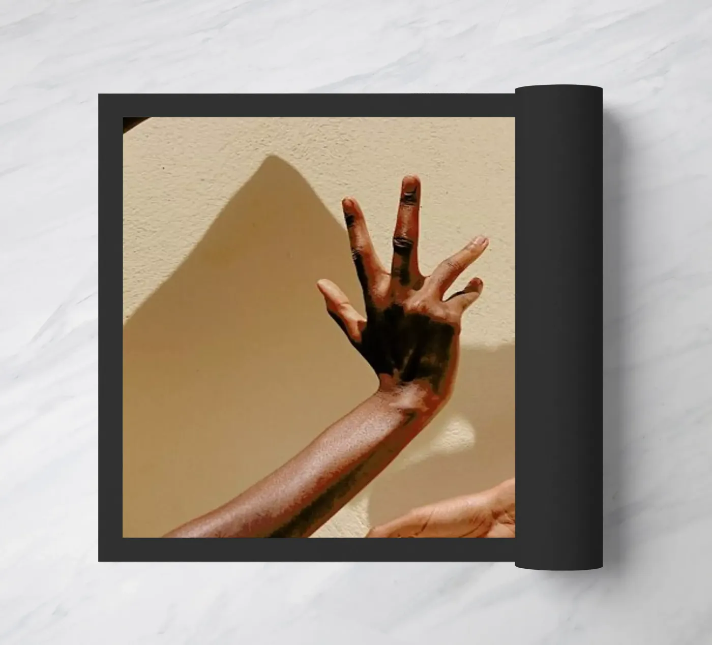 Hands in Motion deurmat van EyeEm Mobile GmbH