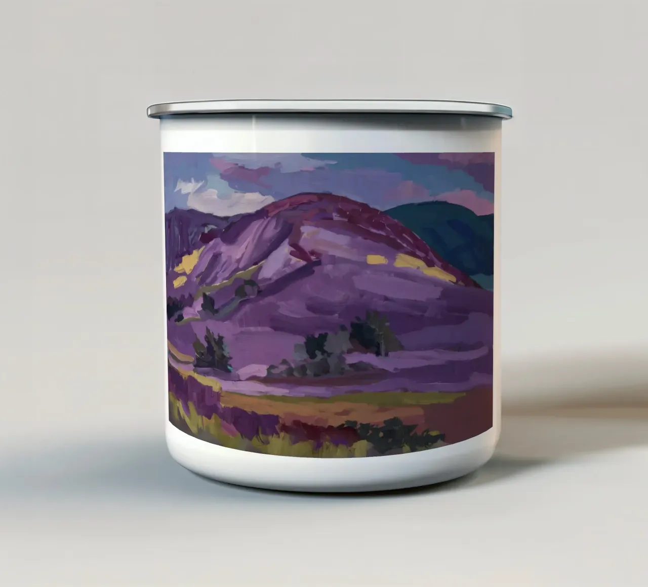 Maestà del Picco Viola tazza in smalto da Radiance Landscape