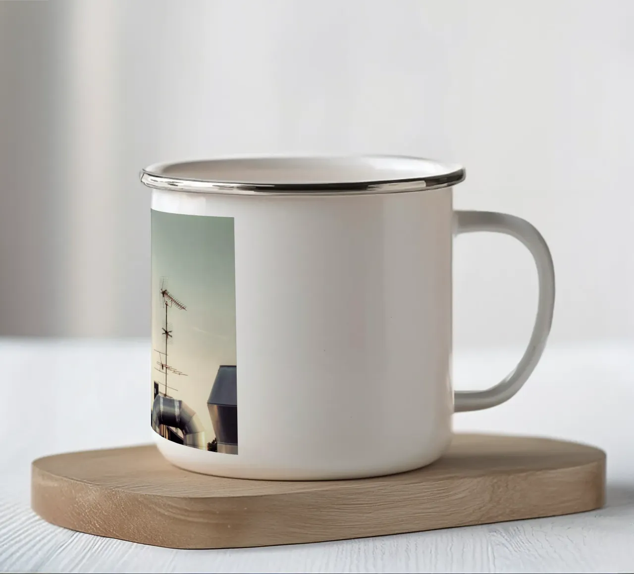 Dach tazza in smalto da Michael Belhadi