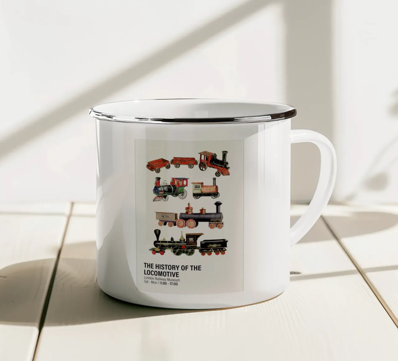 The History of the Locomotive tazza in smalto da Vintage by JUNIQE