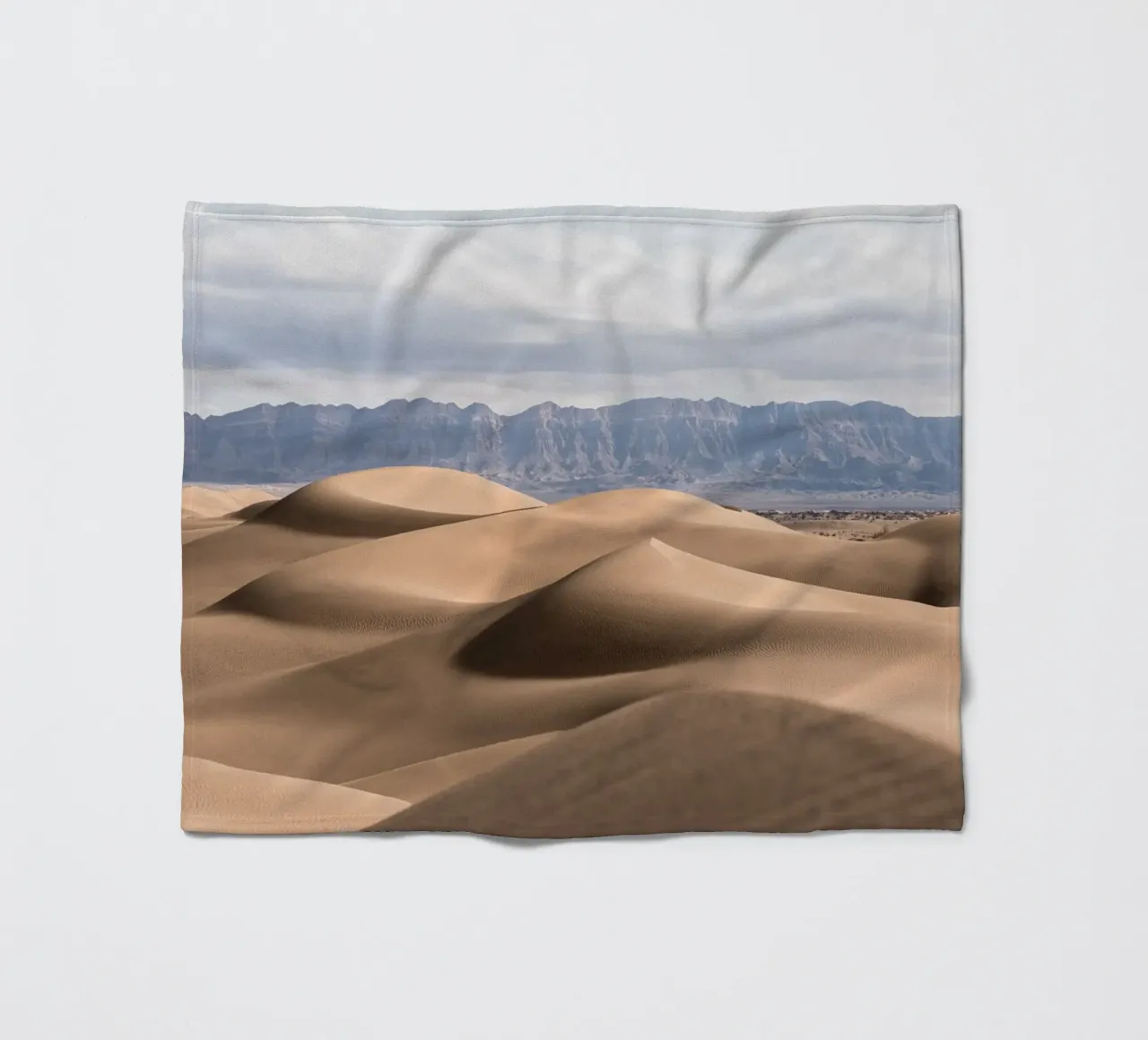 Sand dunes in the Great Salt Desert coperta in pile da photolovers