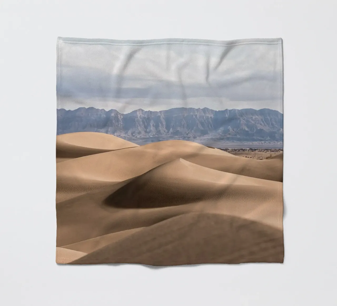 Sand dunes in the Great Salt Desert coperta in pile da photolovers