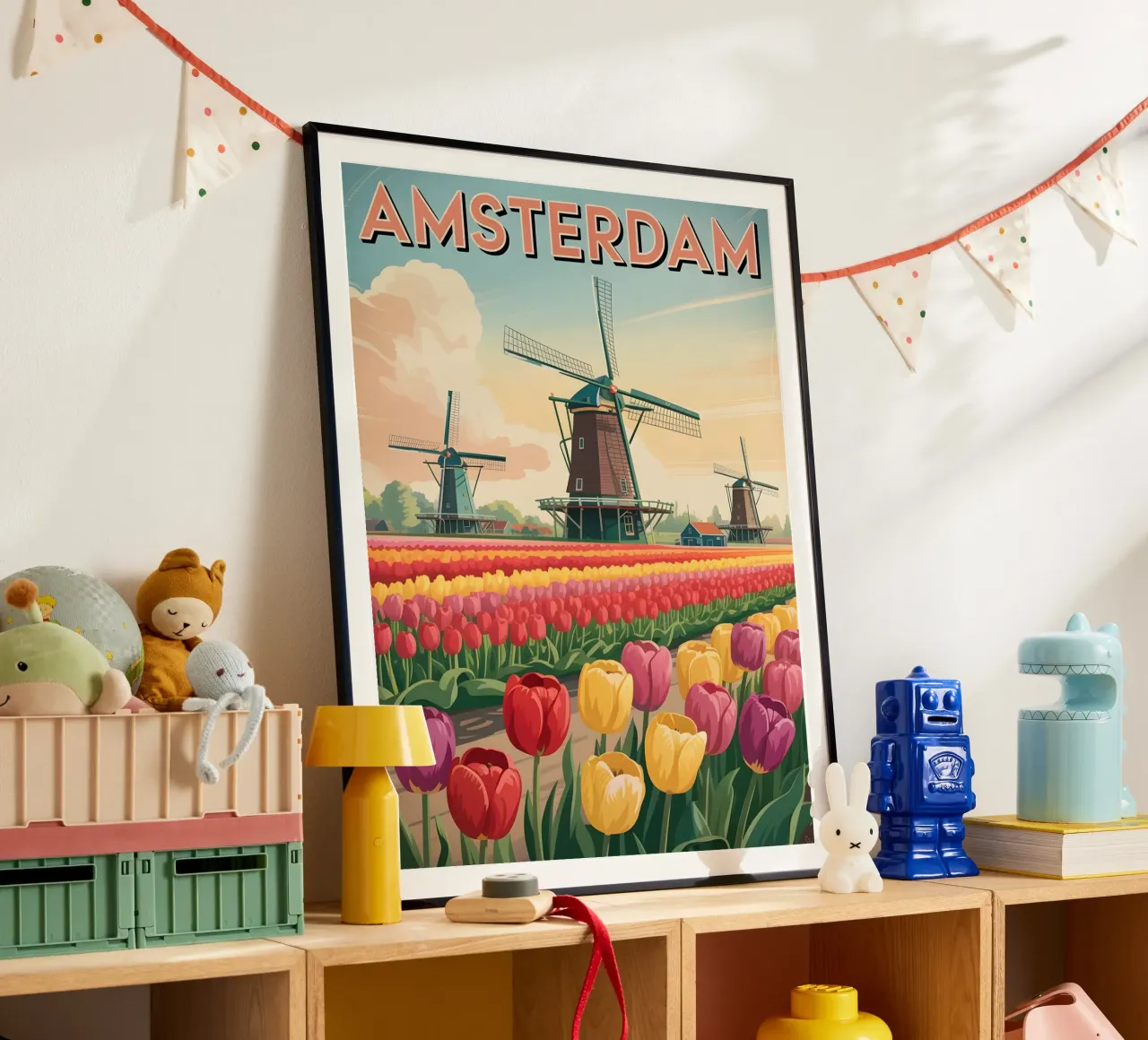 Poster di viaggio vintage sui tulipani di Amsterdam poster con telaio in plastica da Vintage Travel Art