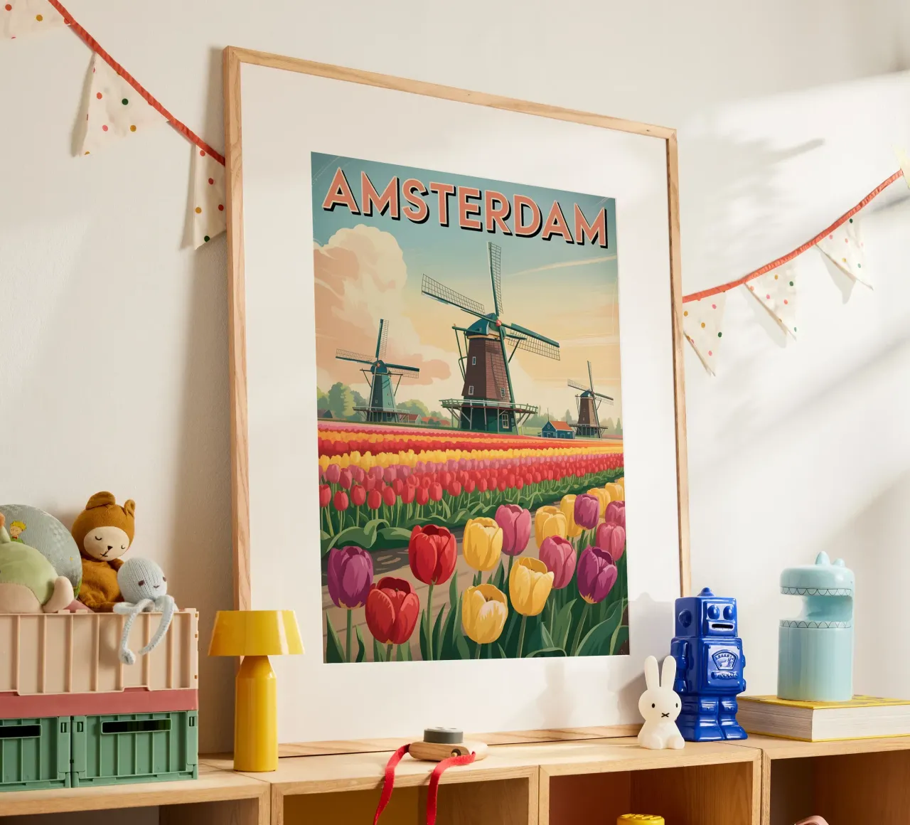 Poster di viaggio vintage sui tulipani di Amsterdam poster con telaio in plastica da Vintage Travel Art