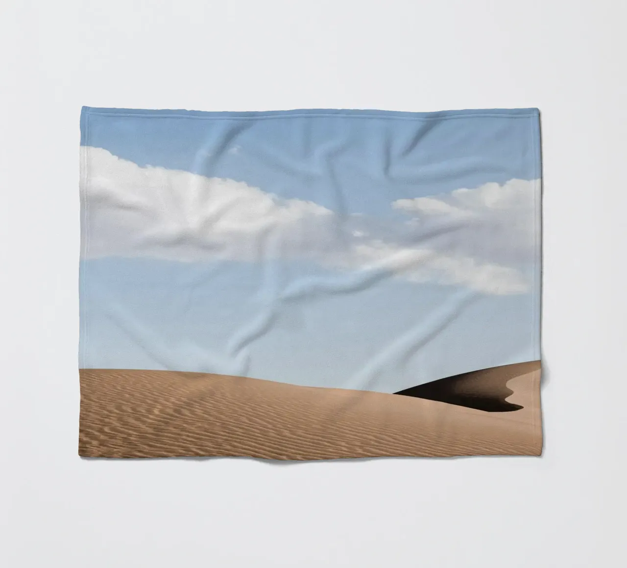 Clouds in the desert coperta in pile da photolovers