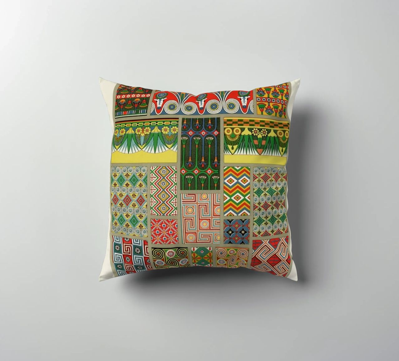 Racinet -  Egyptian  Ornamental Pattern coussin de Vintage by JUNIQE
