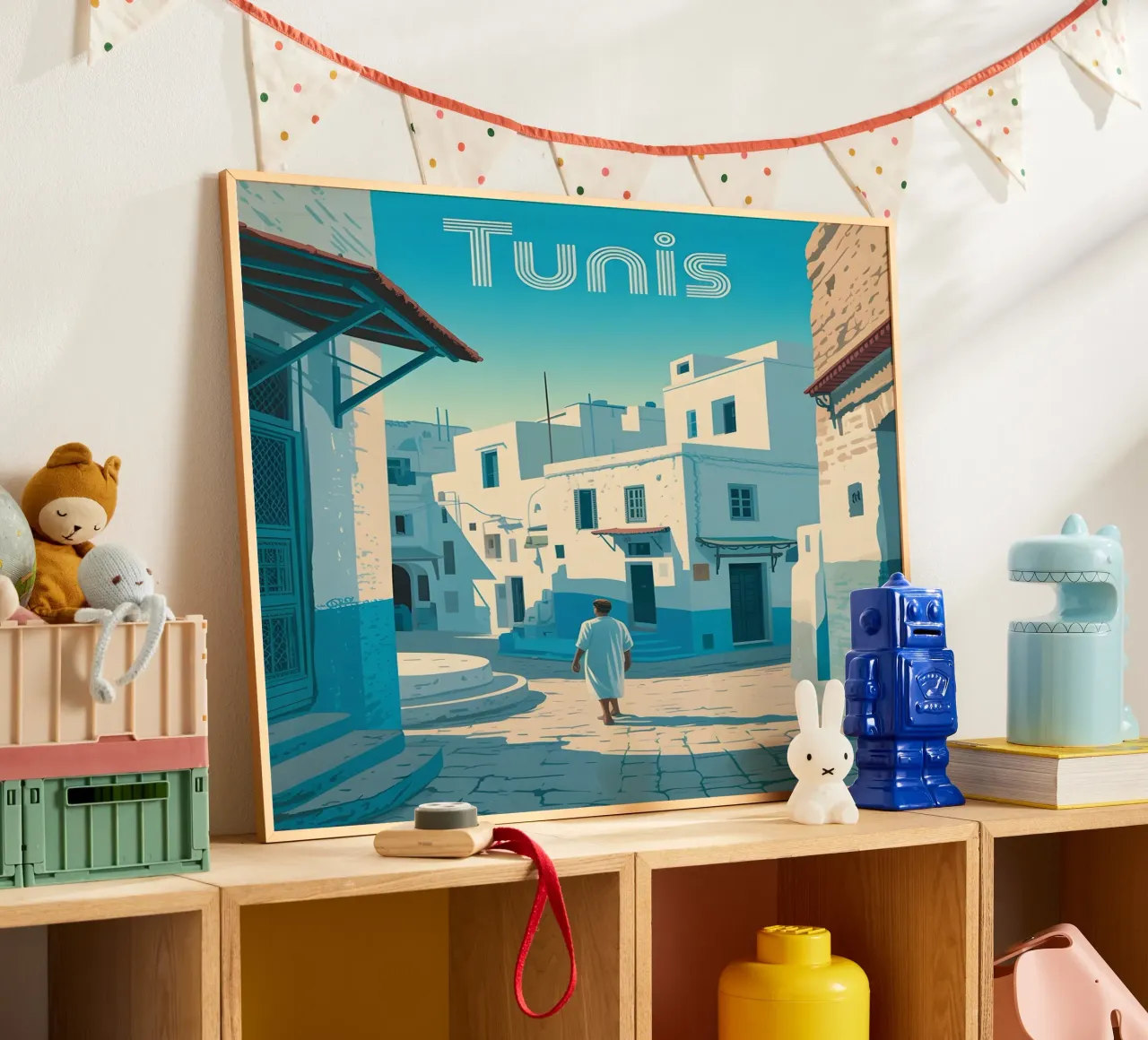 Poster di viaggio vintage di Tunisi poster con telaio in legno da Vintage Travel Art