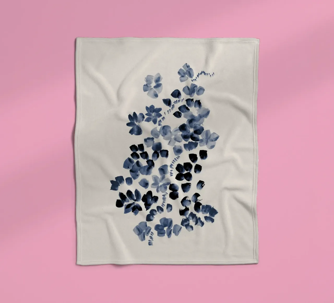 Danushka - Fiori su una vite I coperta in pile da The Artcircle