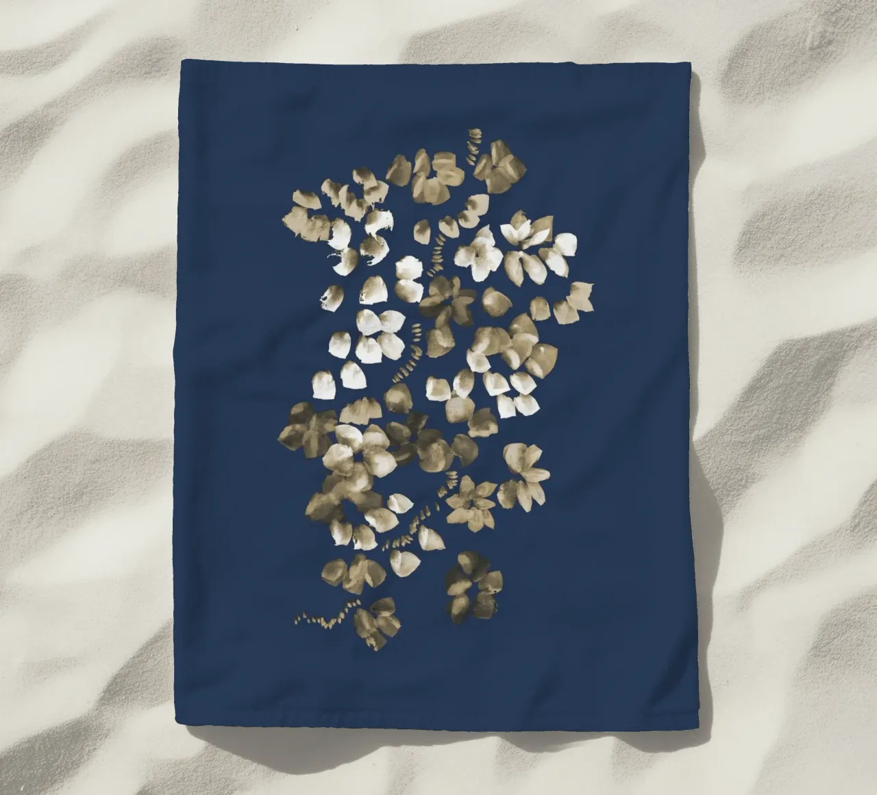 Danushka - Fiori su una vite II telo mare da The Artcircle
