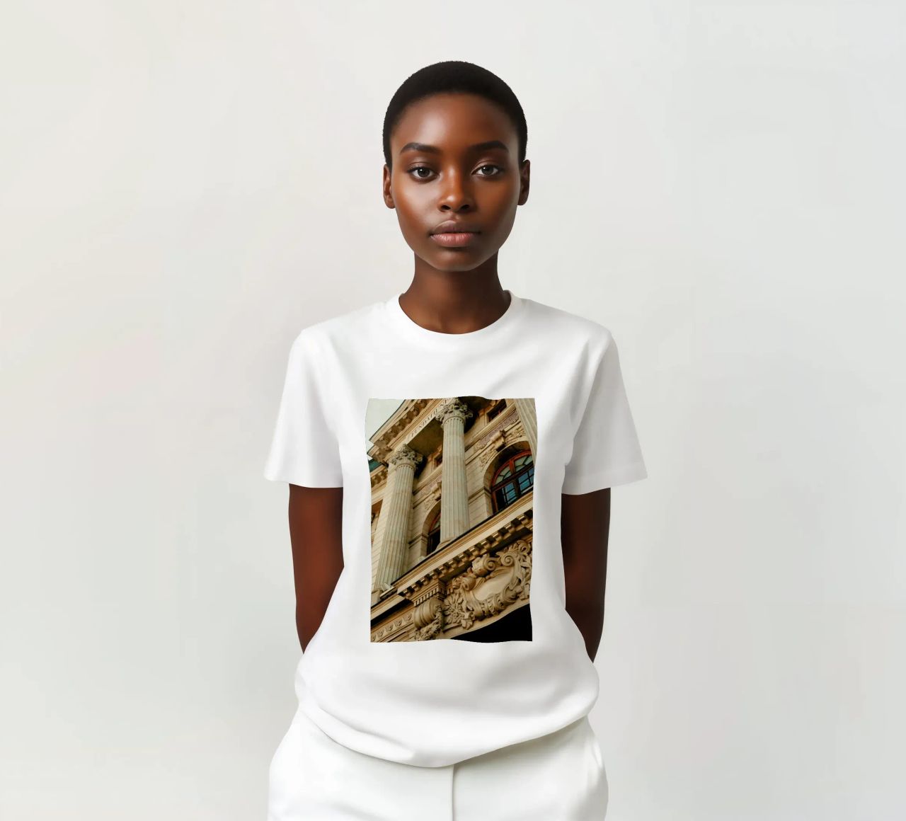 Analog Series Beautiful Columns t-shirt da Sebastian Hilgetag