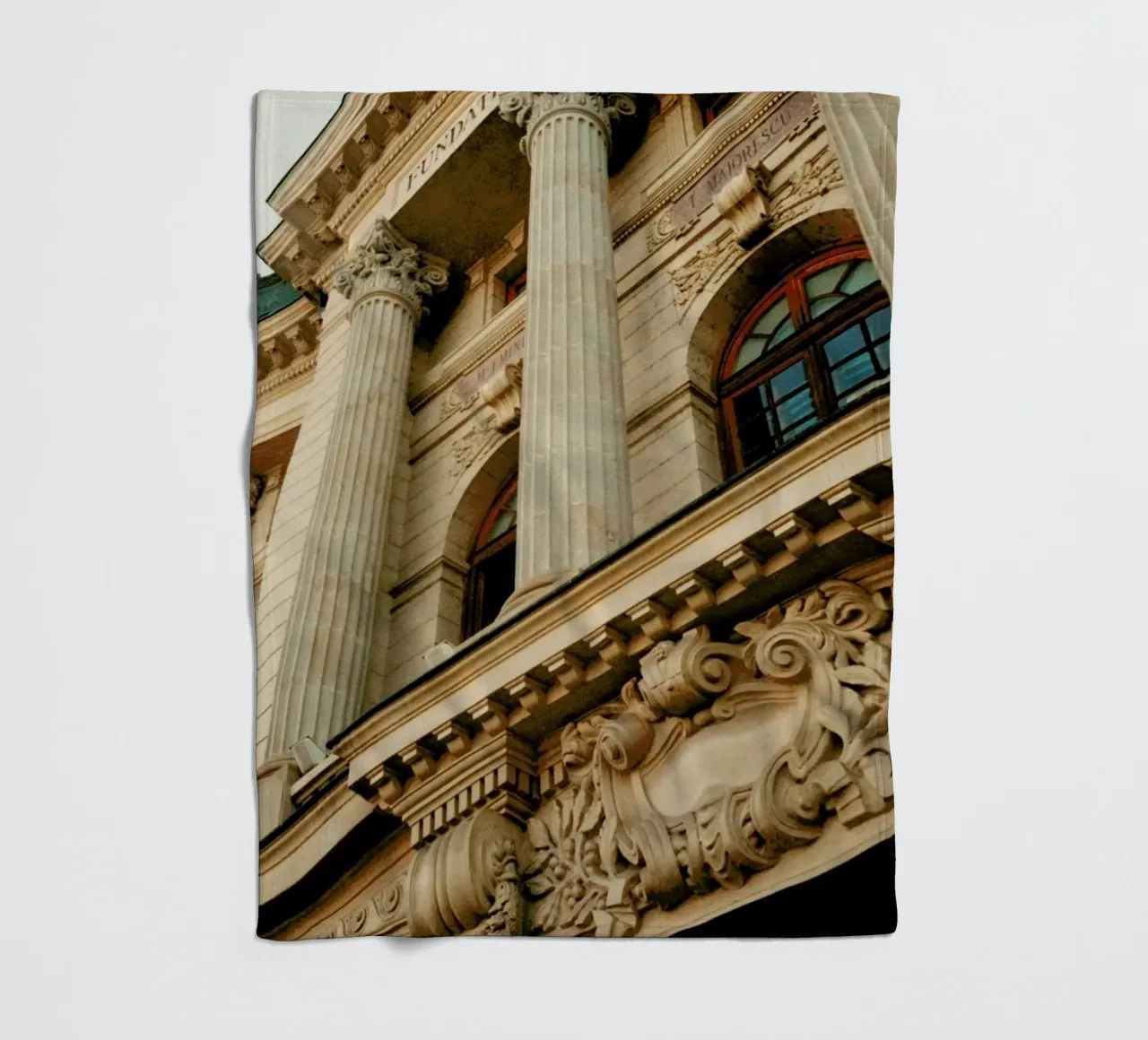 Analog Series Beautiful Columns coperta in pile da Sebastian Hilgetag