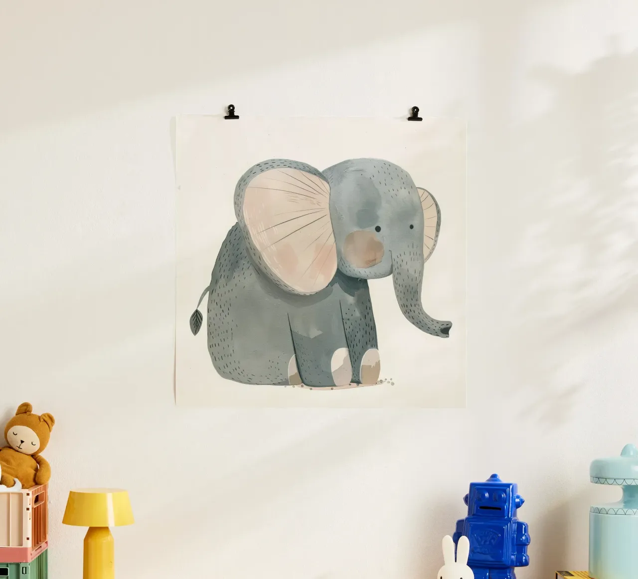 Elefantino stravagante - Un tenero e dolce amico della giungla poster con telaio in legno da DesignDoodle