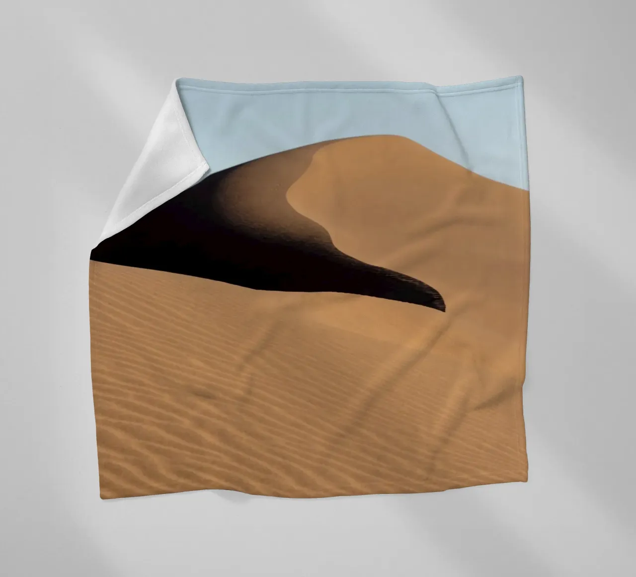 Sand dune in the Great Salt Desert coperta in pile da photolovers
