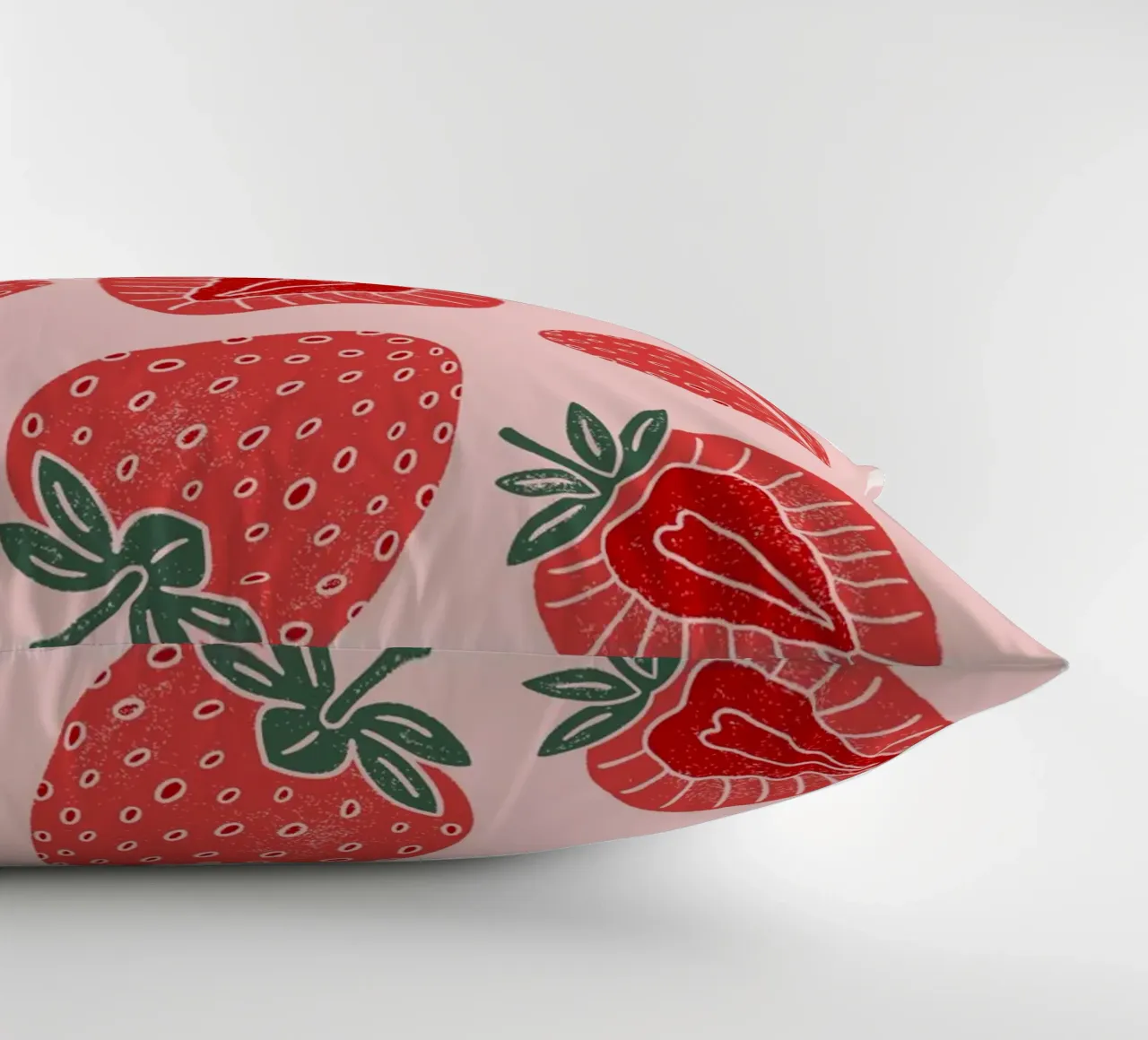 Fragola cuscino da IamHomeStudio
