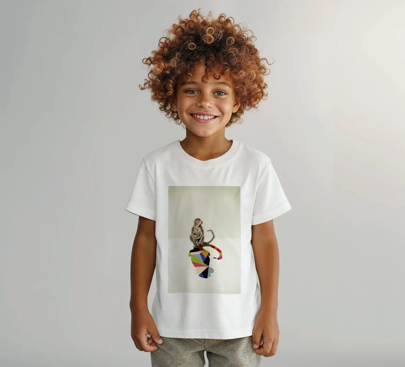 Walking Shadow - Monkey kinder t-shirt van Jason Ratliff