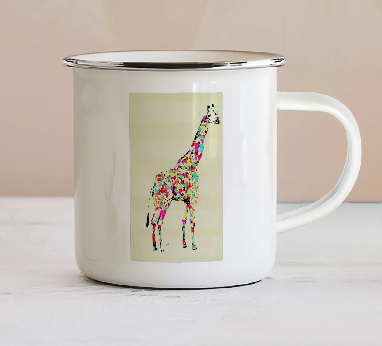 the art giraffe tazza in smalto da Brian Buckley