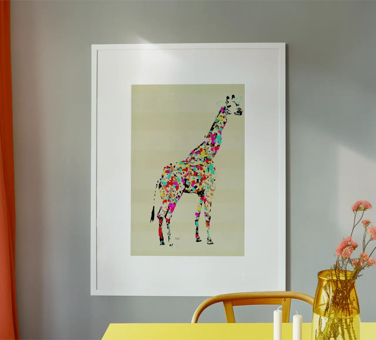 the art giraffe poster con telaio in legno da Brian Buckley