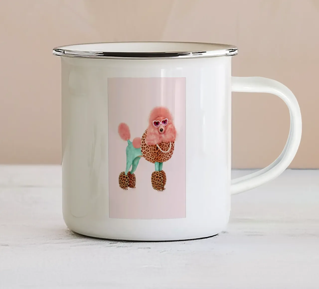 Funky Poodle tazza in smalto da Paul Fuentes Design