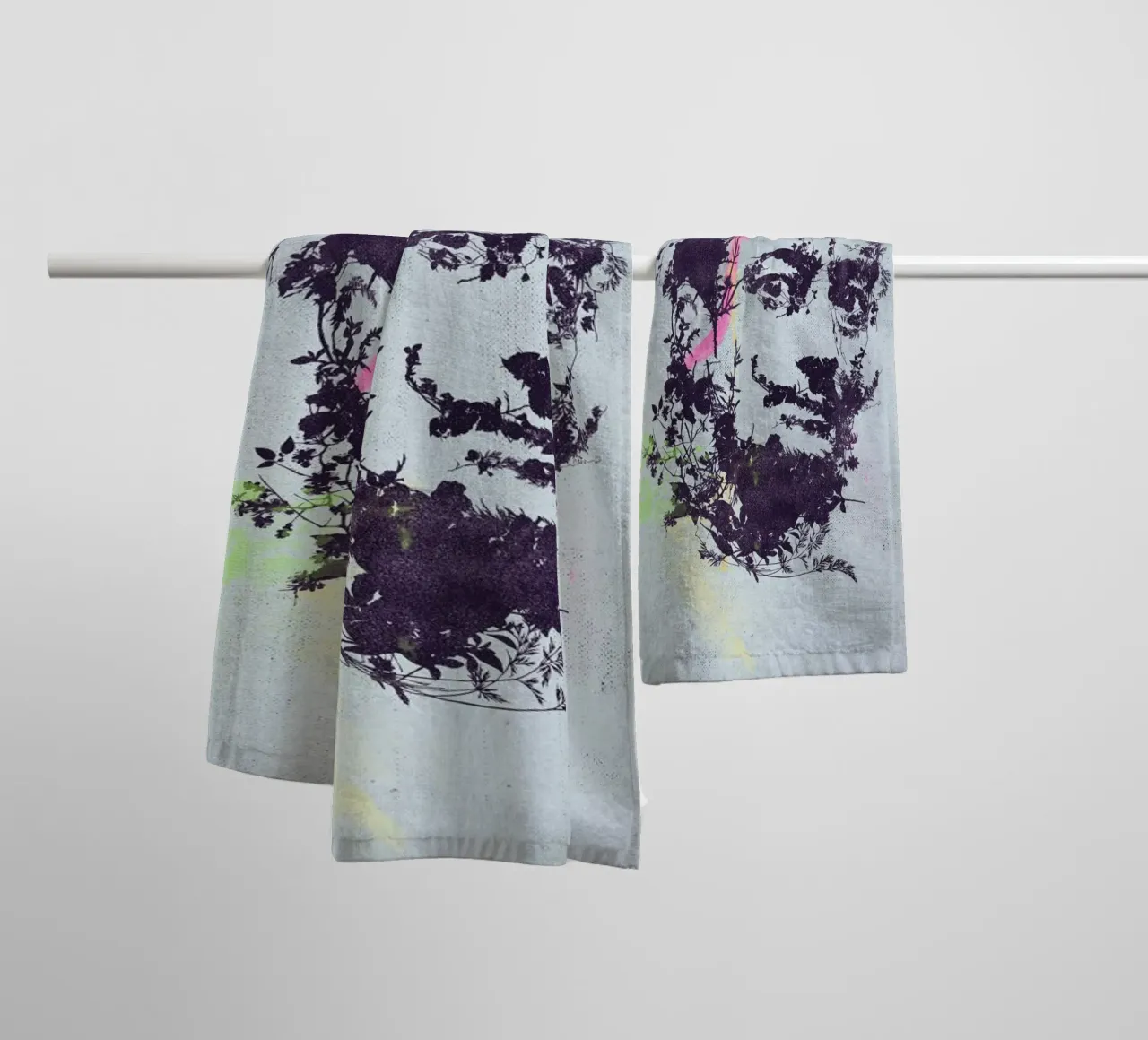 Dali 1 towel by Carlos Quitério