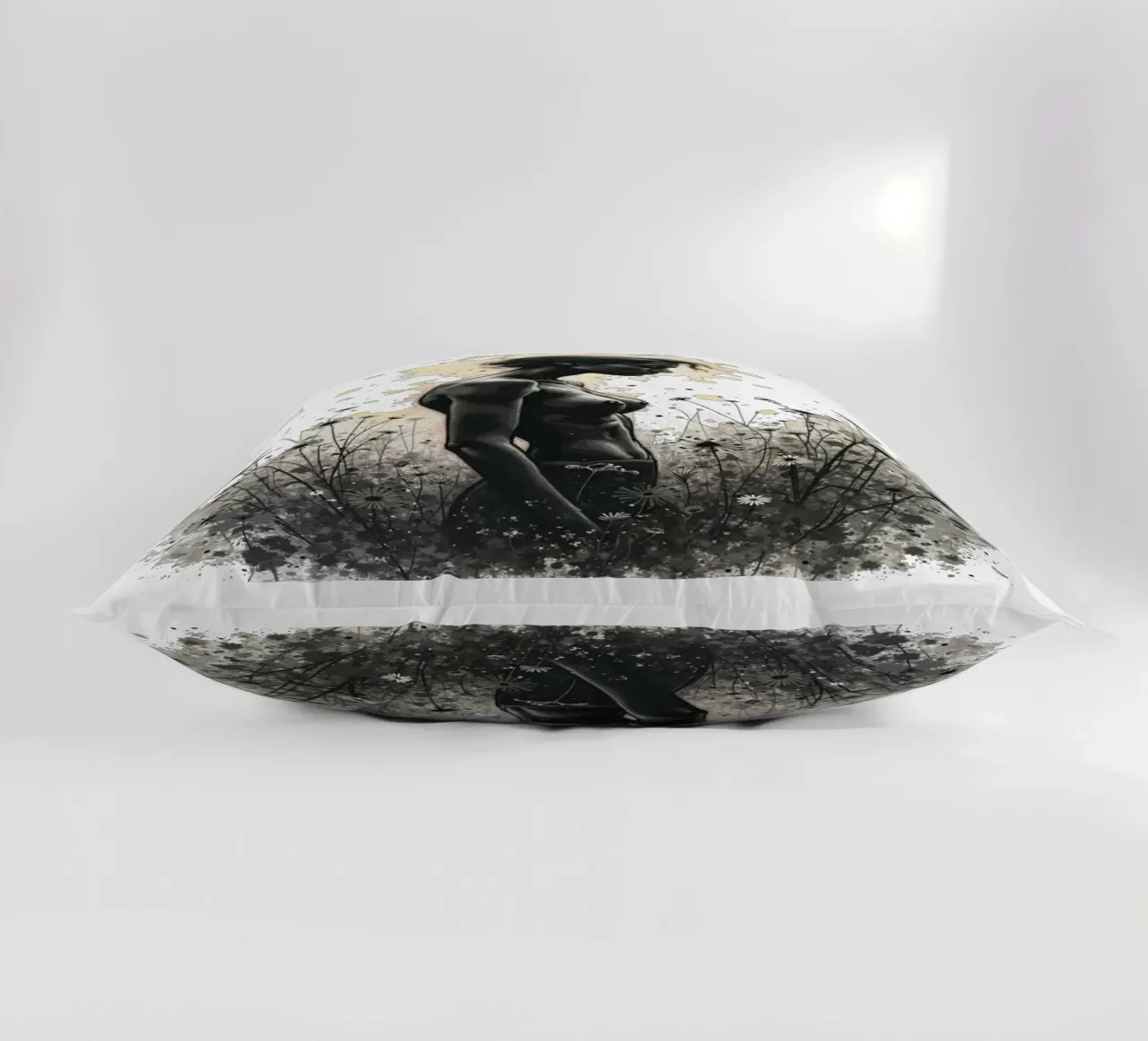 La quiete selvaggia cuscino da Dustlight Atelier