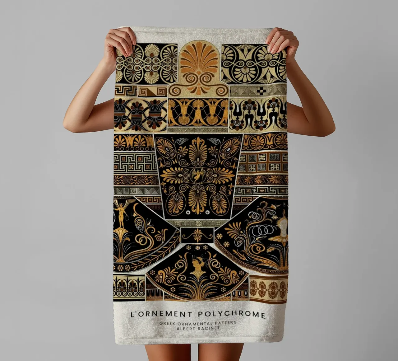 Racinet -  Greek Ornamental Pattern asciugamano da bagno da Vintage by JUNIQE