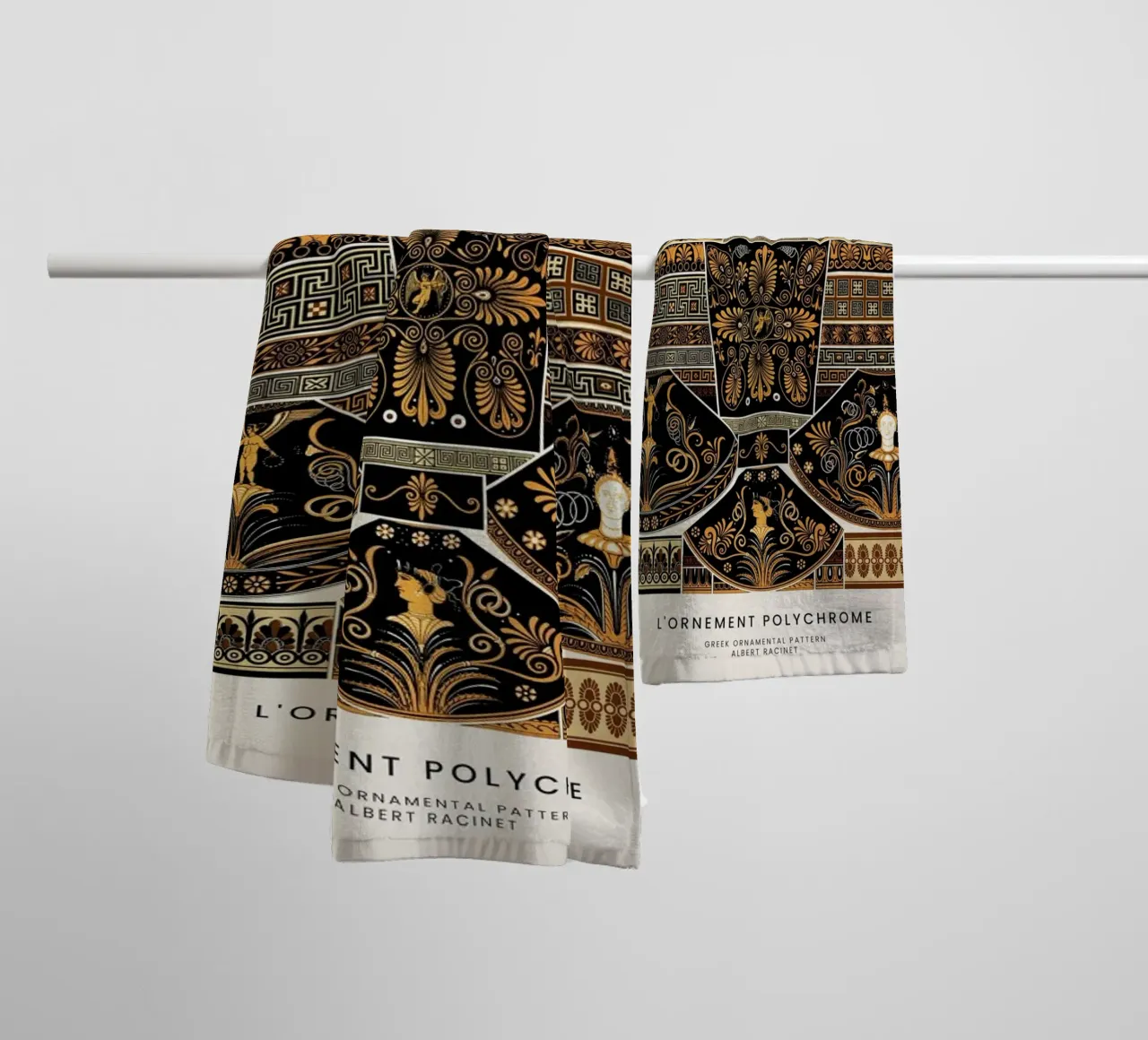 Racinet -  Greek Ornamental Pattern asciugamano da bagno da Vintage by JUNIQE