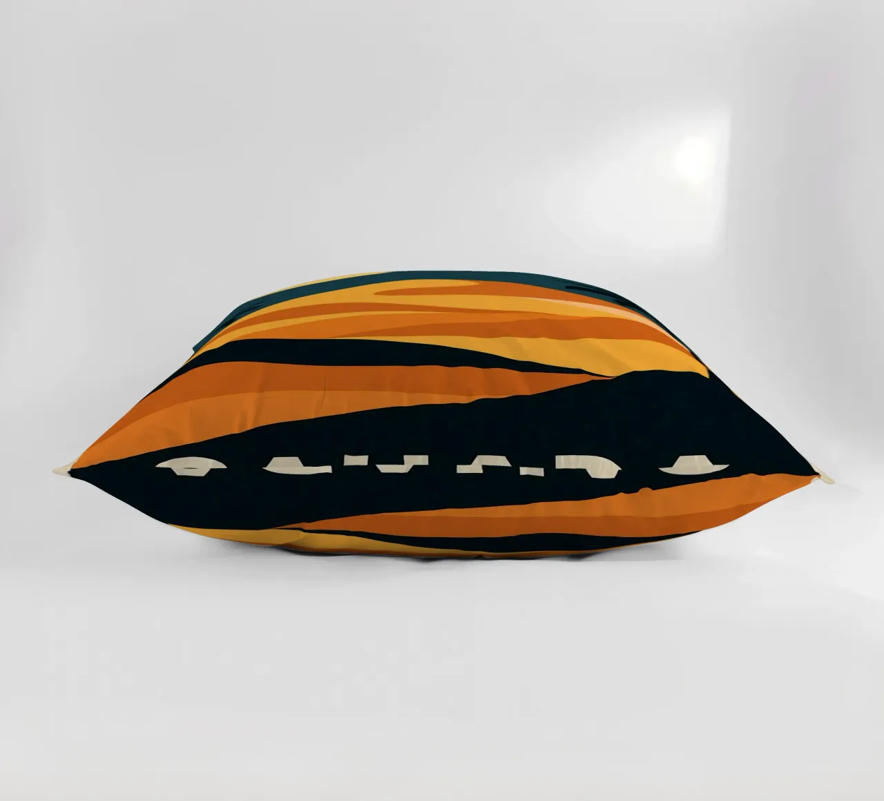 Sahara - The vibrant call of the dunes and the sun decorative cushion by JETLAG | affiches voyage