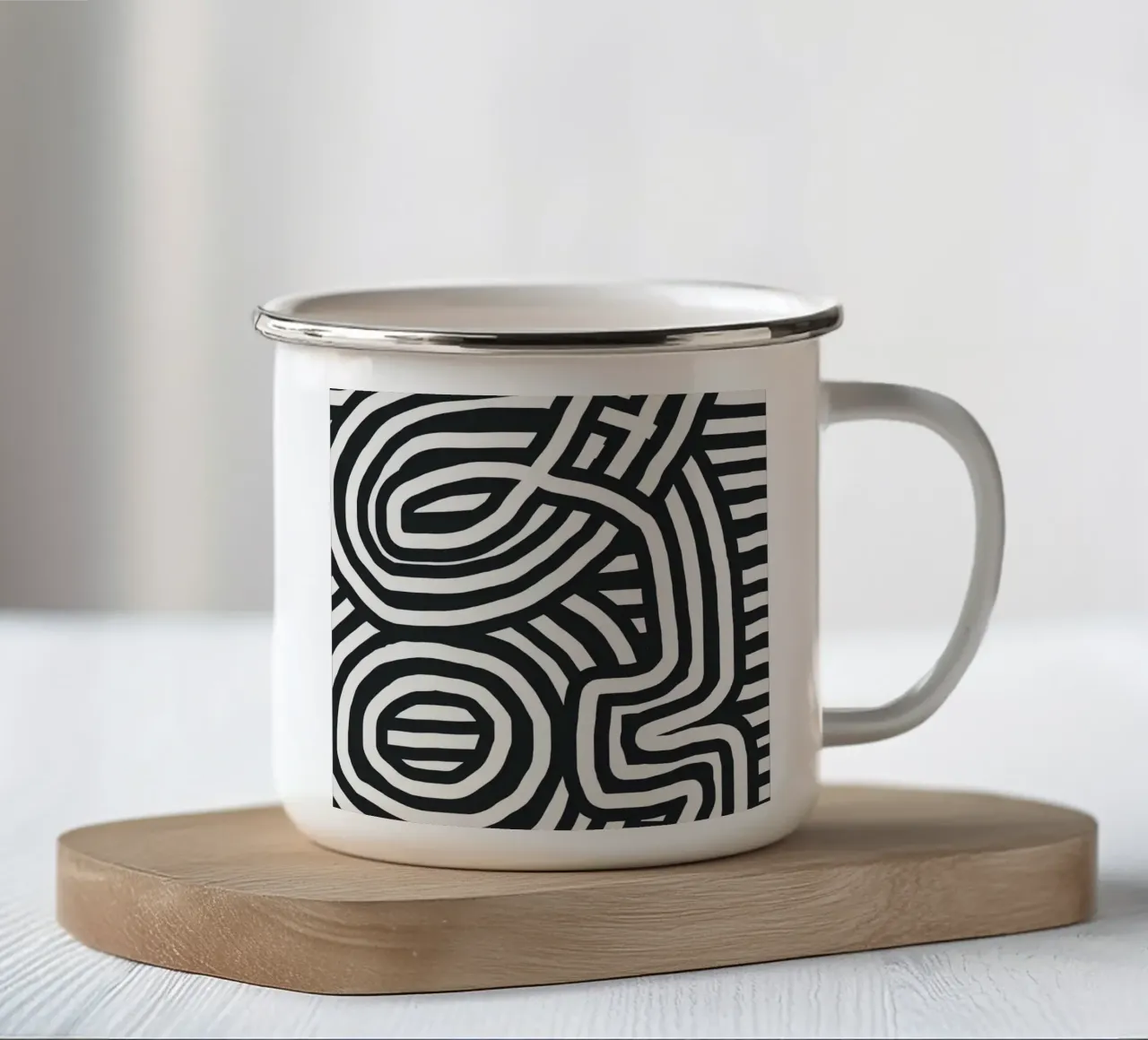 Zwarte streep totem 02 emaille mok van Little Dean