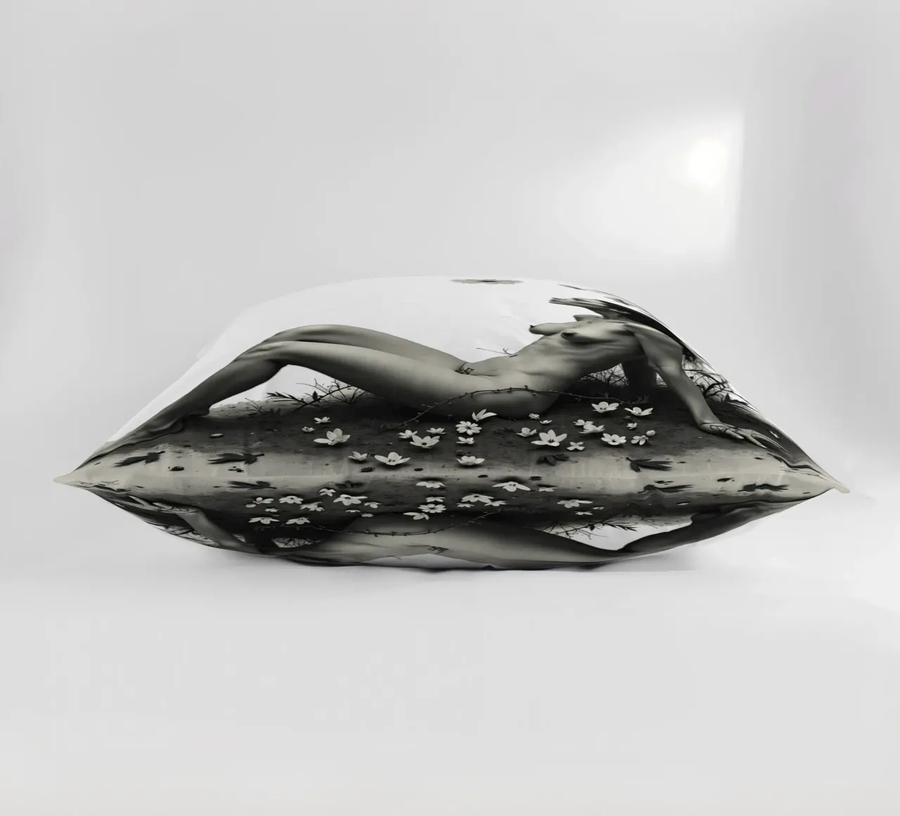 Dove il selvaggio aspetta cuscino da Dustlight Atelier