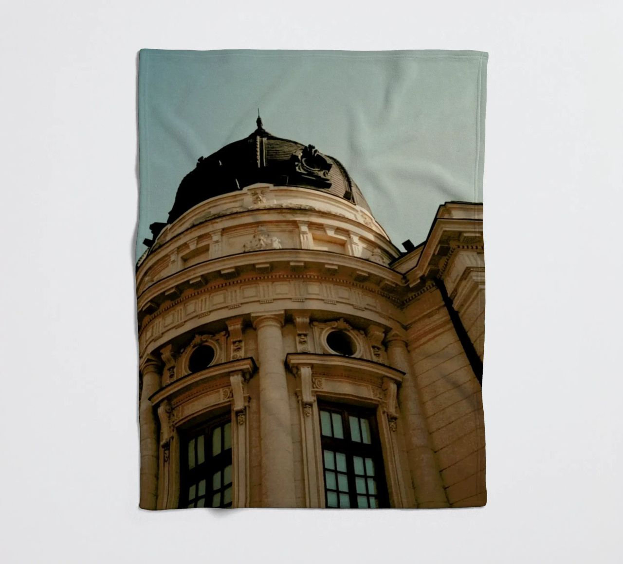 Analog Series Architecture In Bucharest coperta in pile da Sebastian Hilgetag