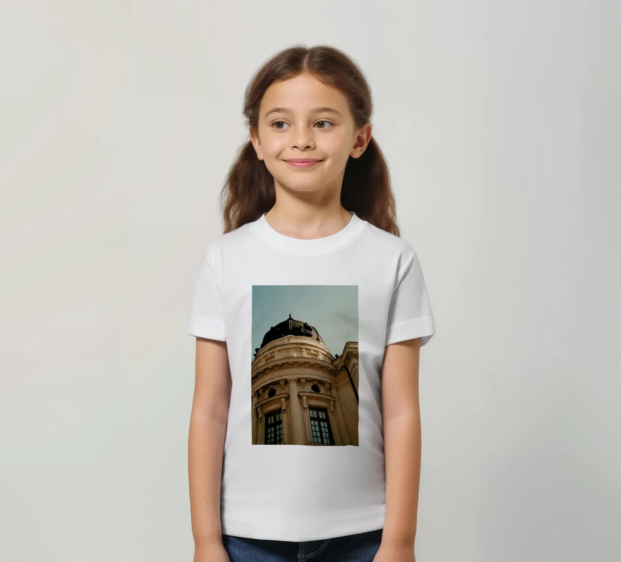 Analog Series Architecture In Bucharest t-shirt bambini da Sebastian Hilgetag