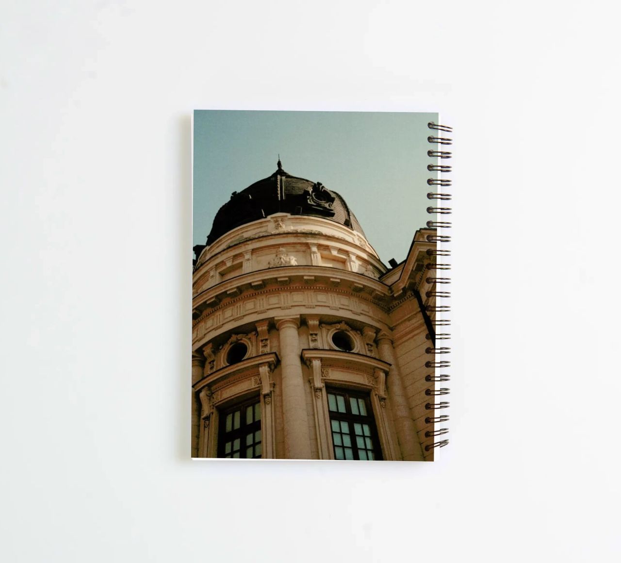 Analog Series Architecture In Bucharest diario ad anelli da Sebastian Hilgetag