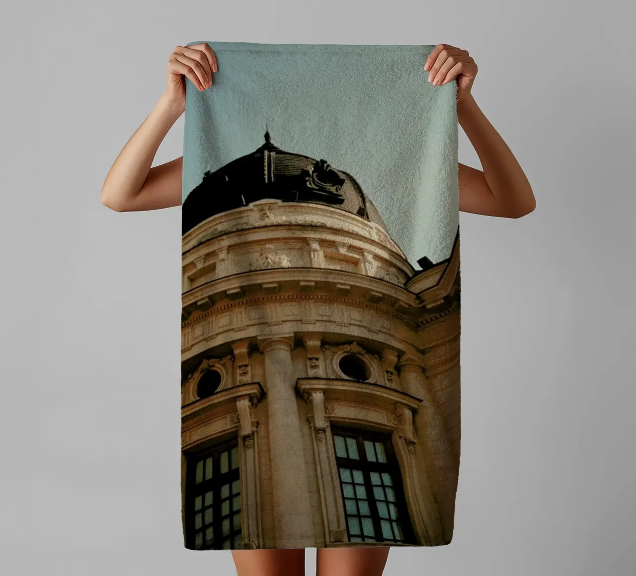 Analog Series Architecture In Bucharest serviette de bain de Sebastian Hilgetag
