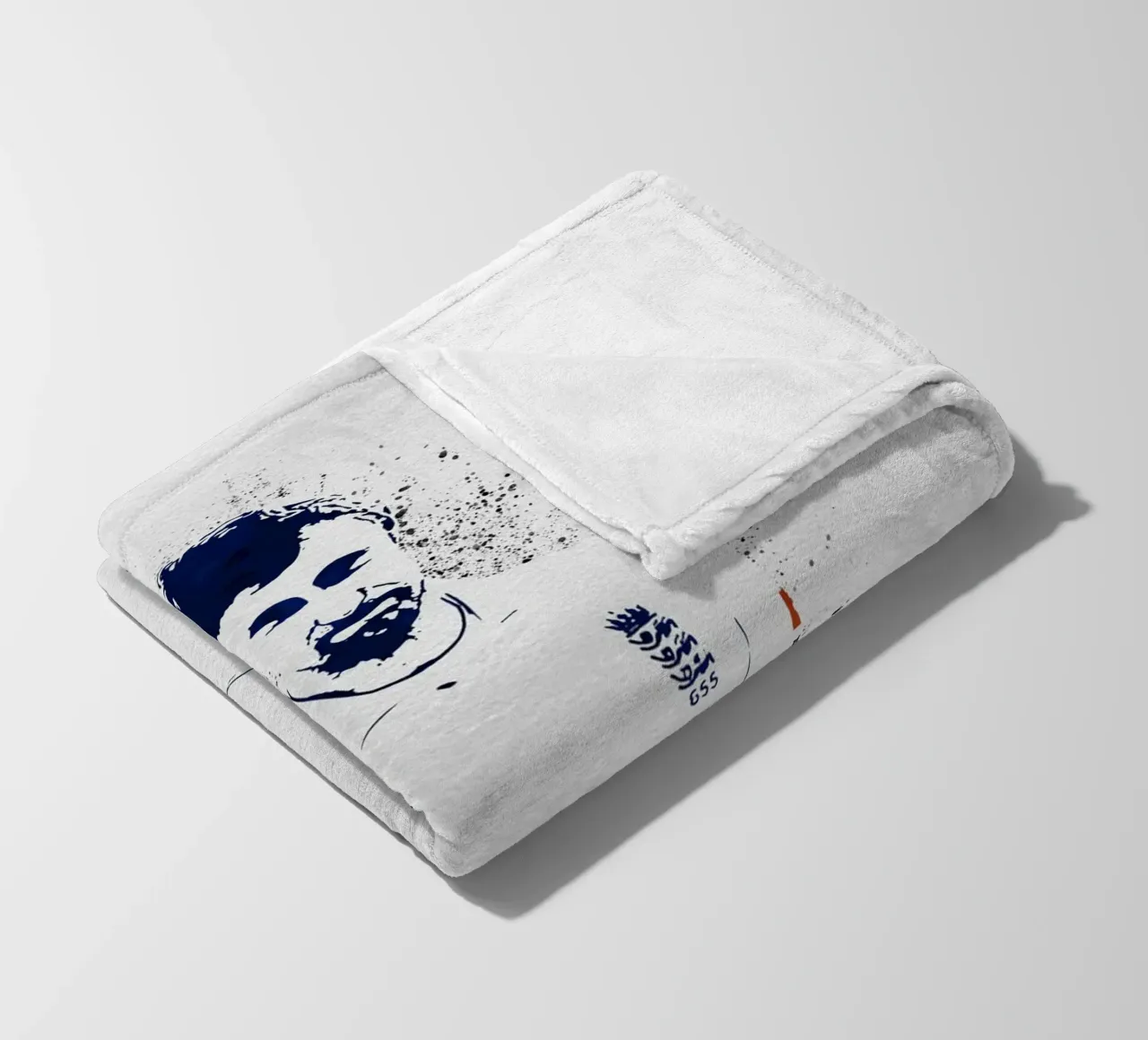 Joe Root coperta in pile da tenten