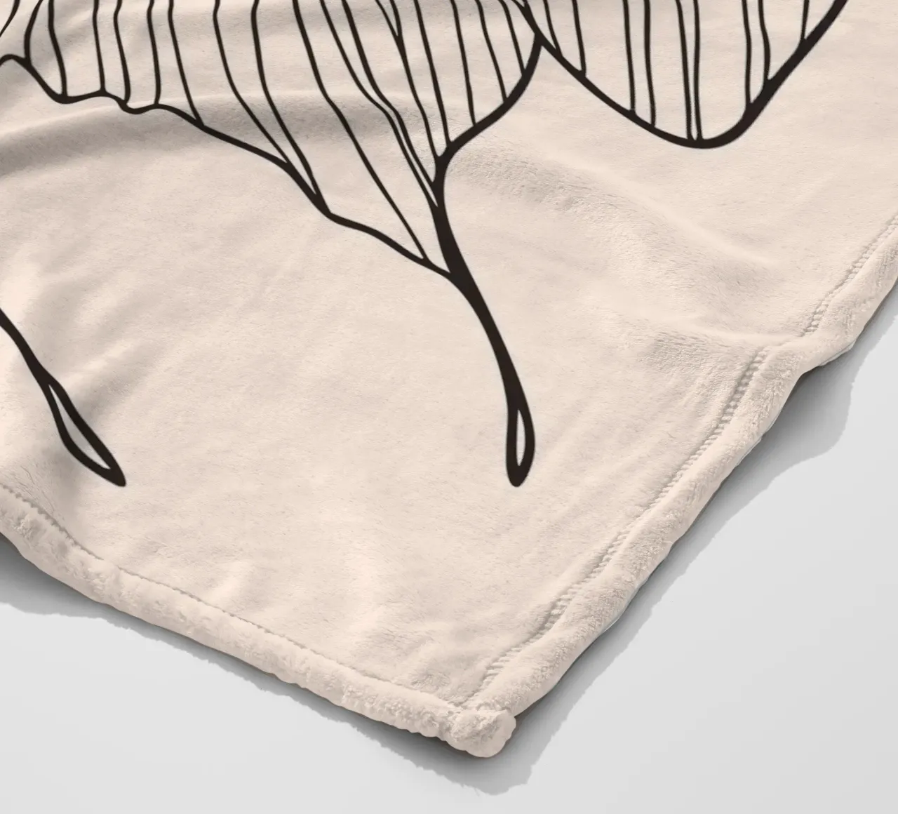 Fishes fleece blanket by RELAXING TOUCH