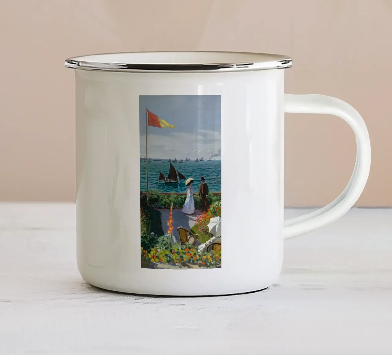 femme avec parapluie vue sur l'océan vagues voilier claude monet mug en émail de belong shop