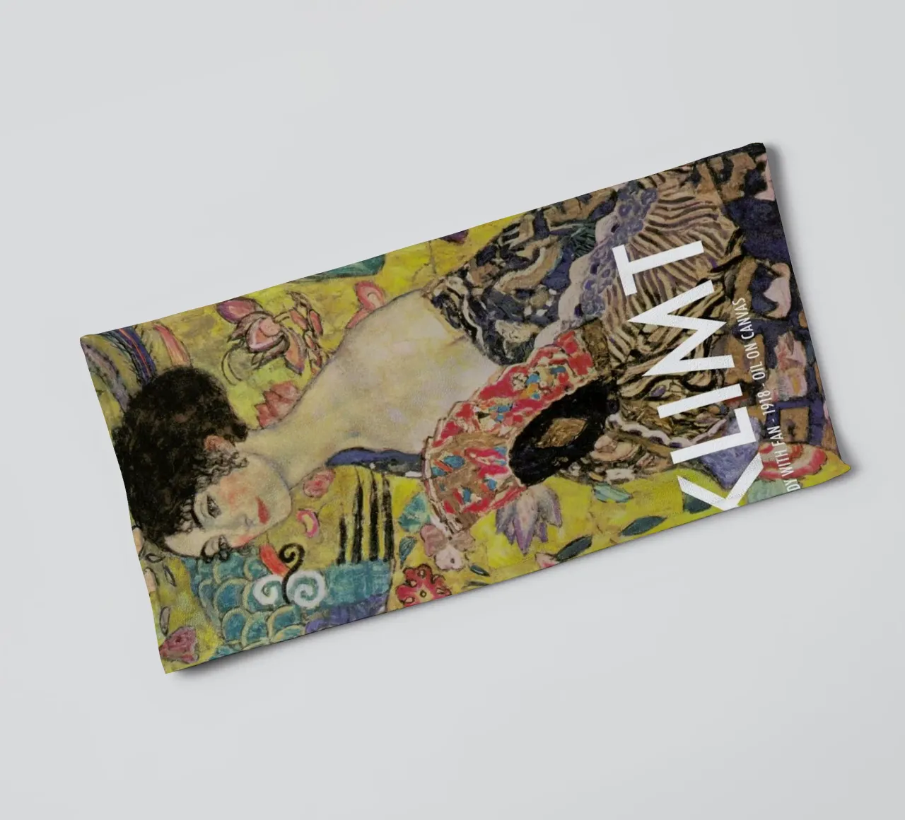 Klimt - Lady with Fan asciugamano da bagno da Vintage by JUNIQE