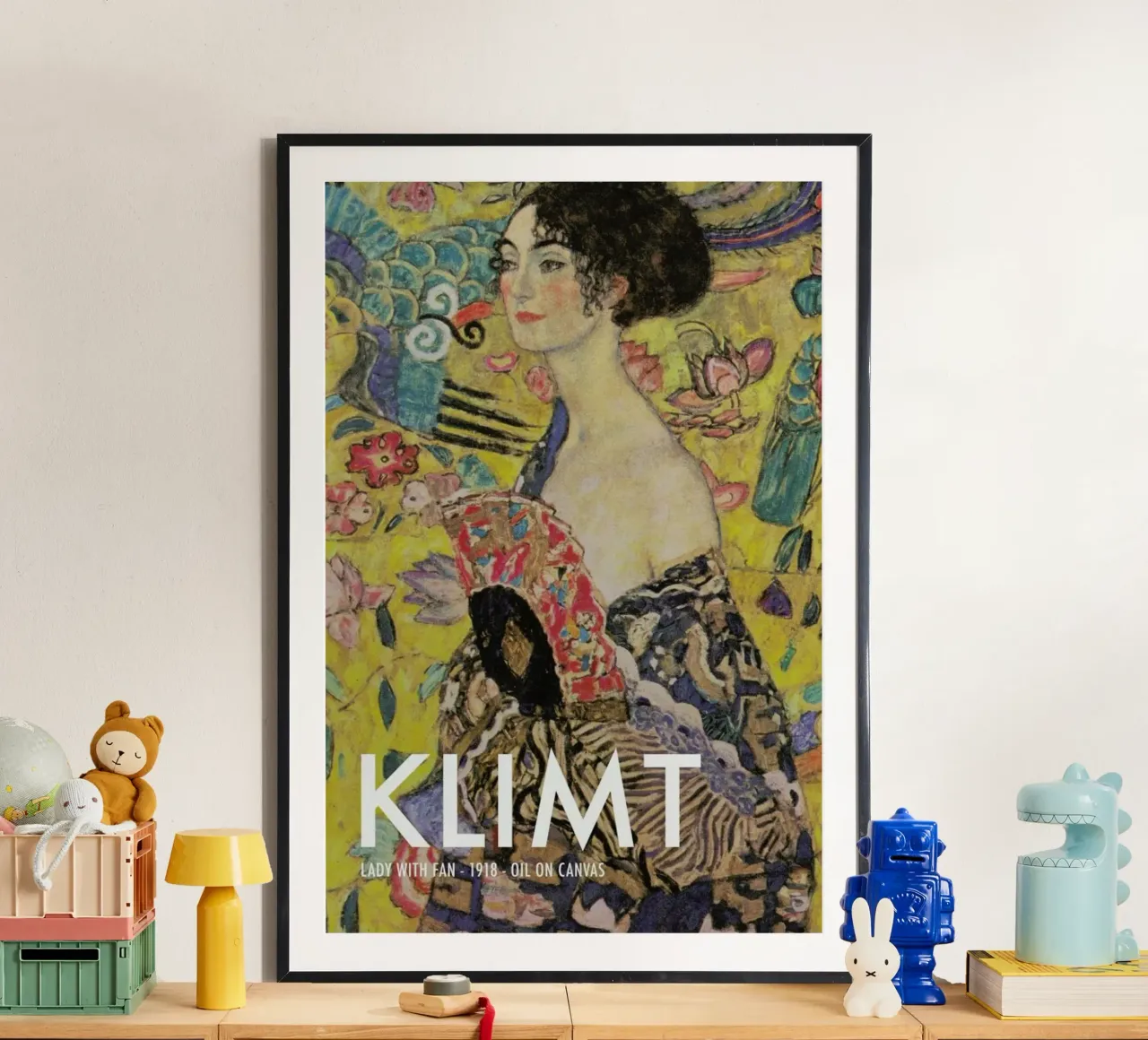 Klimt - Lady with Fan poster con telaio in legno da Vintage by JUNIQE