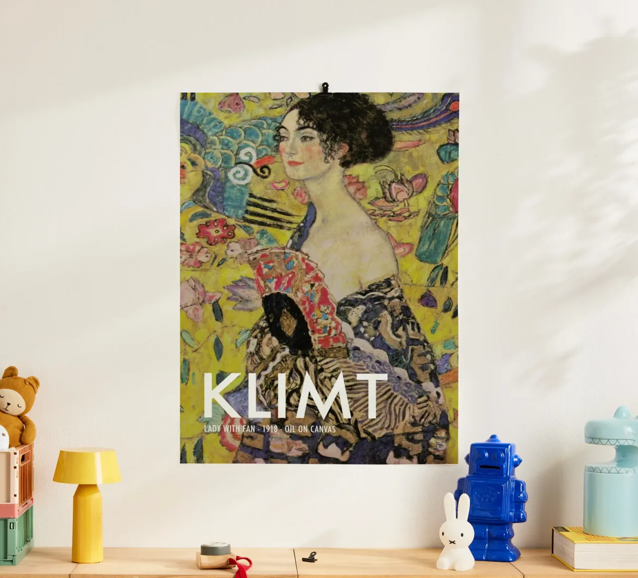 Klimt - Lady with Fan poster con telaio in legno da Vintage by JUNIQE