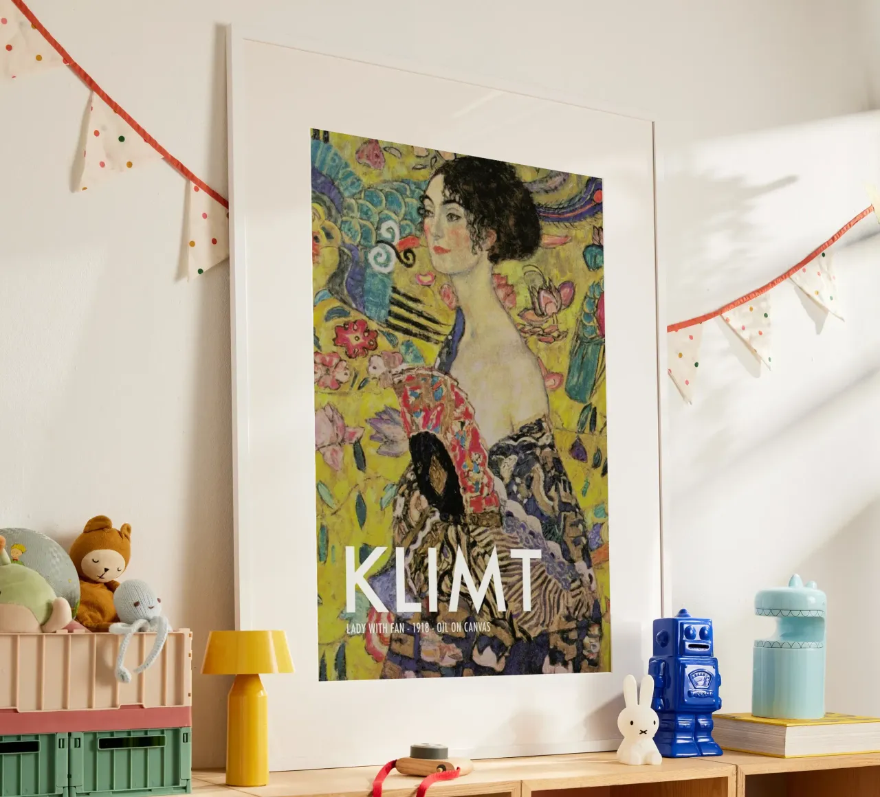 Klimt - Lady with Fan poster con telaio in legno da Vintage by JUNIQE