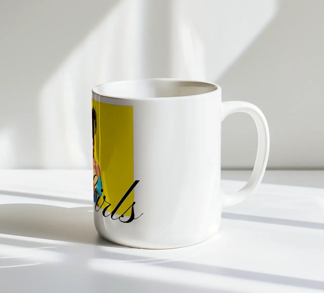 Ragazza gialla tazza in ceramica da Natasha Shop