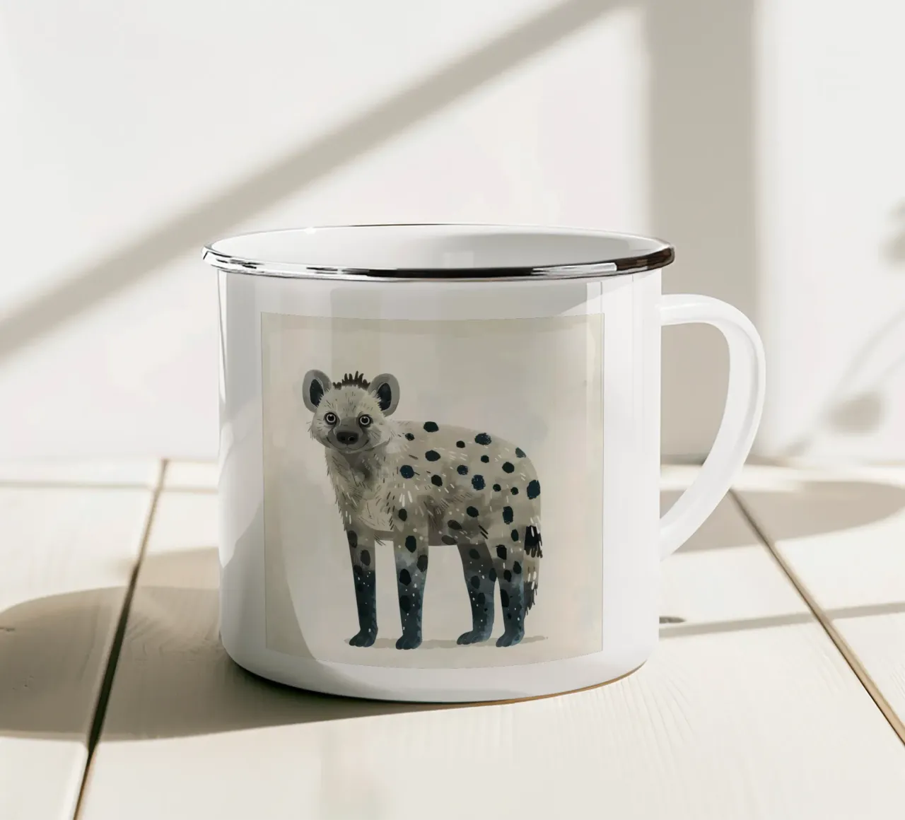 Opera d'arte di iena maculata e giocosa - Design unico di animali selvatici tazza in smalto da DesignDoodle