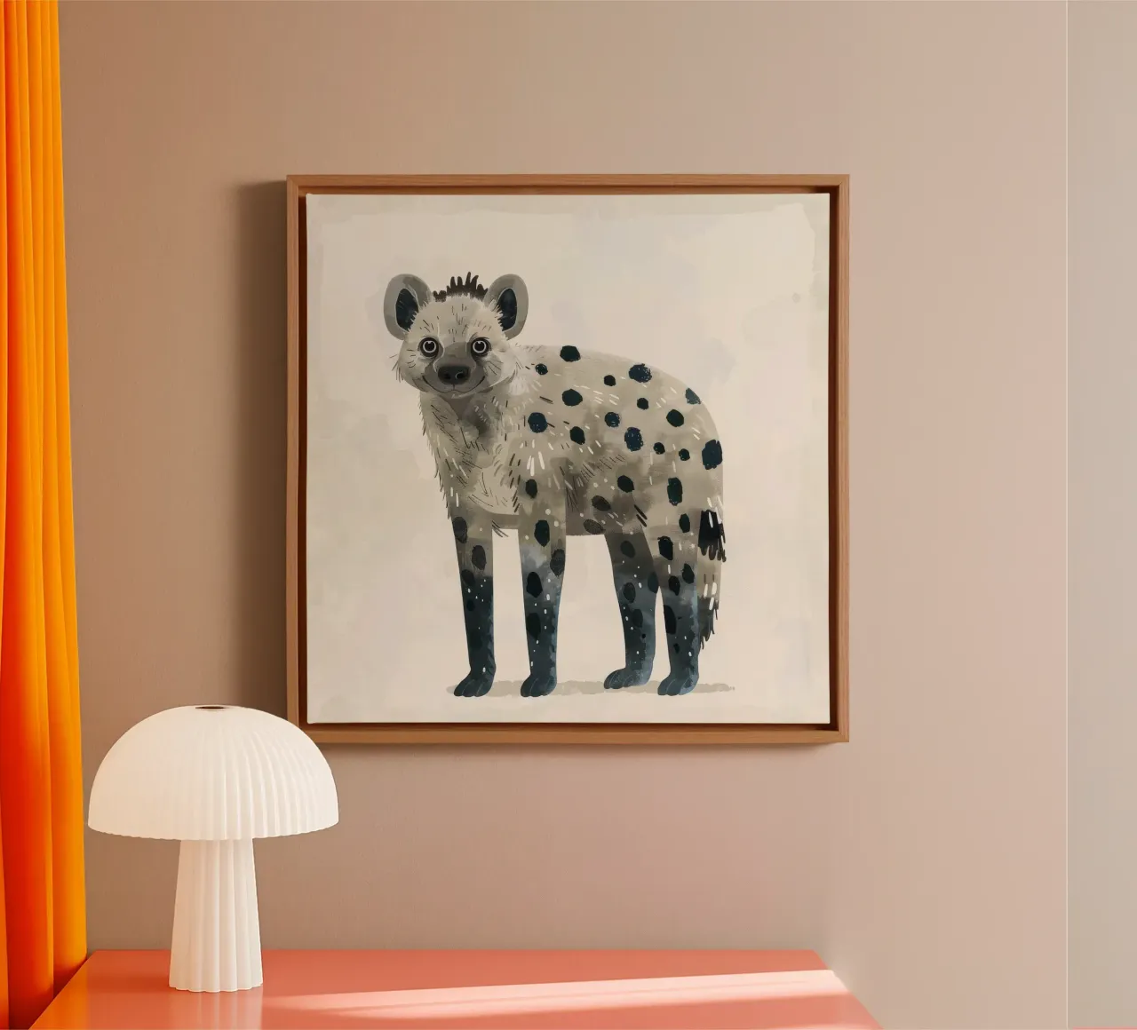 Opera d'arte di iena maculata e giocosa - Design unico di animali selvatici tela con Cornice a cassetta da DesignDoodle
