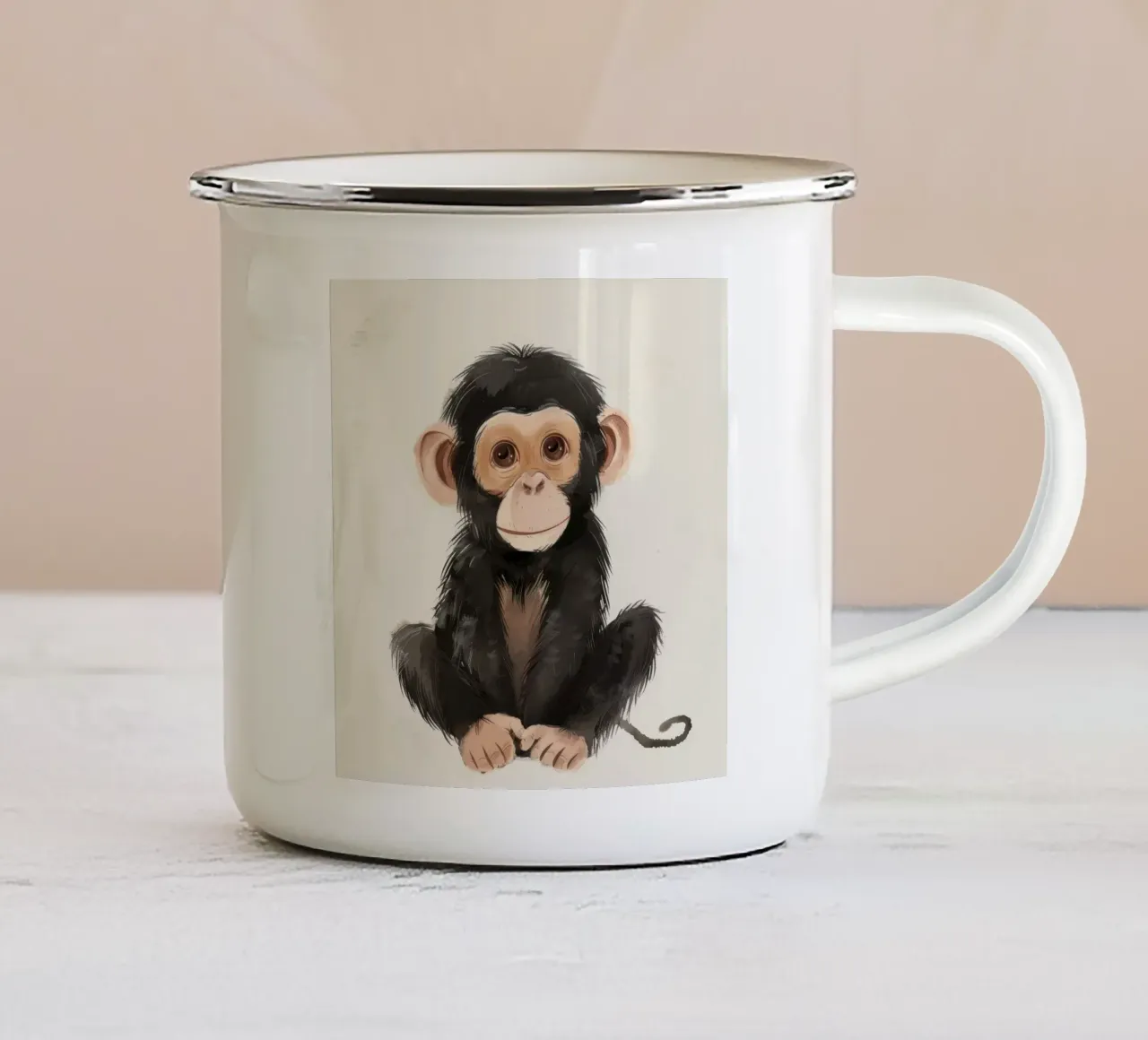 Illustrazione di un giovane scimpanzé - Animale giocoso tazza in smalto da DesignDoodle